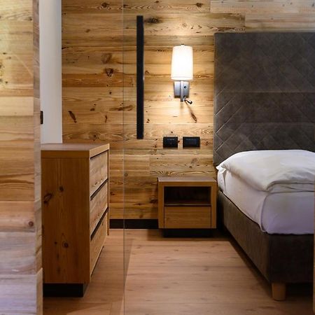 Hotel Crozzon Мадонна-ді-Кампільйо Екстер'єр фото
